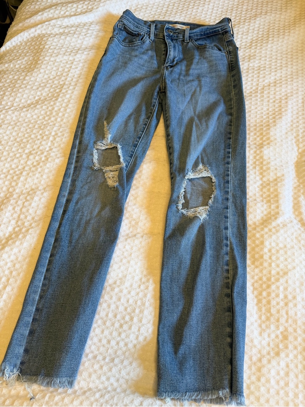 Levi's Women's Ripped Straight-Leg Jeans - Blue